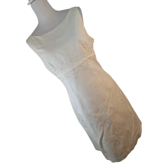 Jessica Howard Dresses & Skirts - NWOT! JESSICA HOWARD! LINEN BLEND! WHITE BEADED, EMBROIDERED BUST LINE DRESS! 14